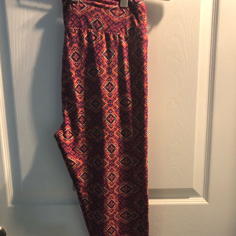 BOGO/50 LuLaRoe TC Leggings